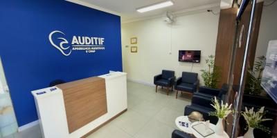 Fachada e recepção da unidade Suzano