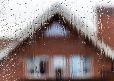 COMO PREPARAR SUA CASA PARA EVITAR ENTUPIMENTOS EM ÉPOCA DE CHUVA