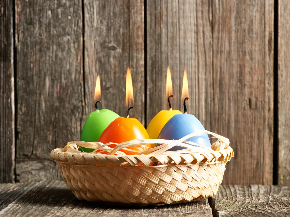 As velas dão charme e aconchego aos ambientes.