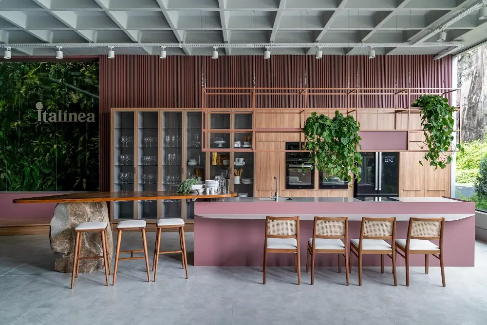 Ambientes integrados e funcionais em design industrial.