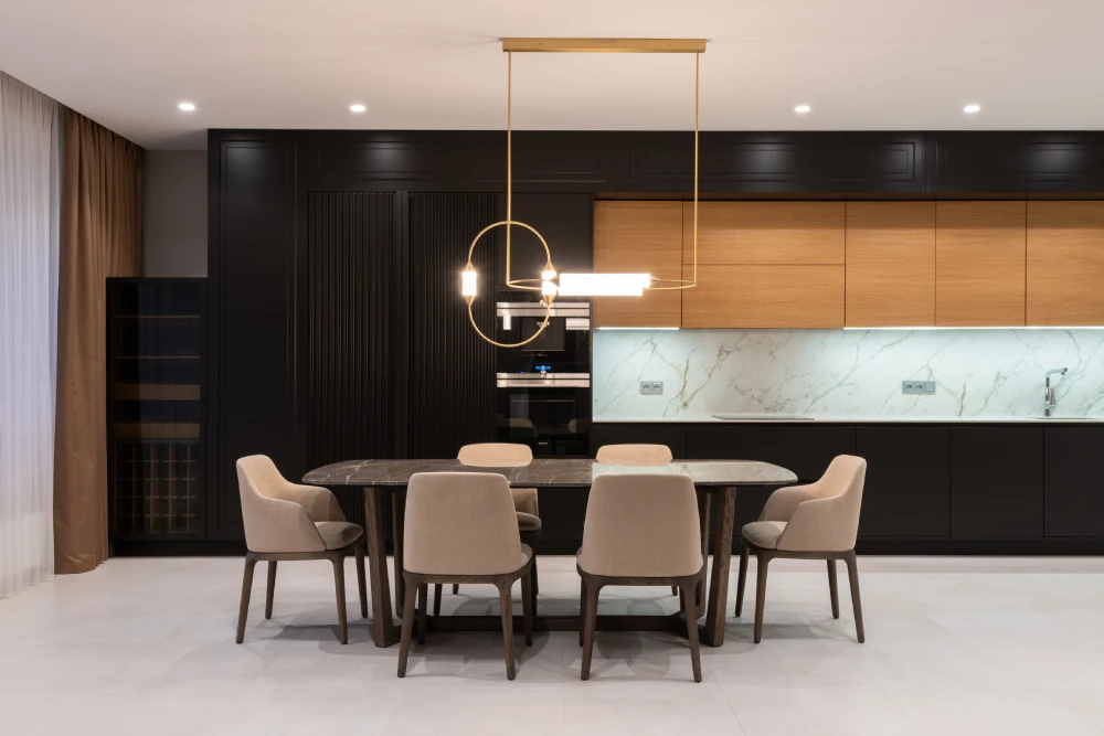 Cozinha americana com mesa de jantar