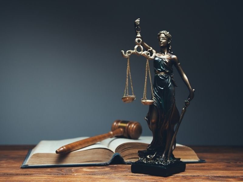Advogado Crime De Administração Publica