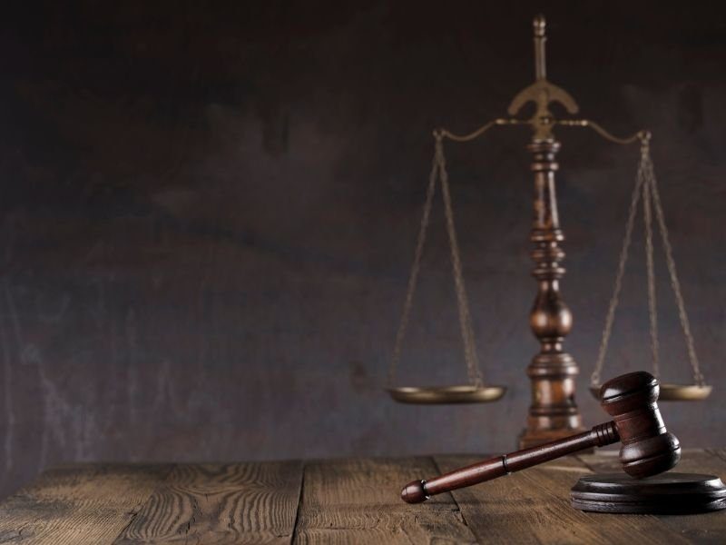 Advogado Crimes Contra A Administração